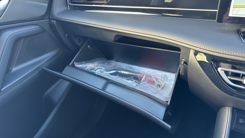 MG HS 1.5 T-GDI Trophy 5dr Petrol Hatchback